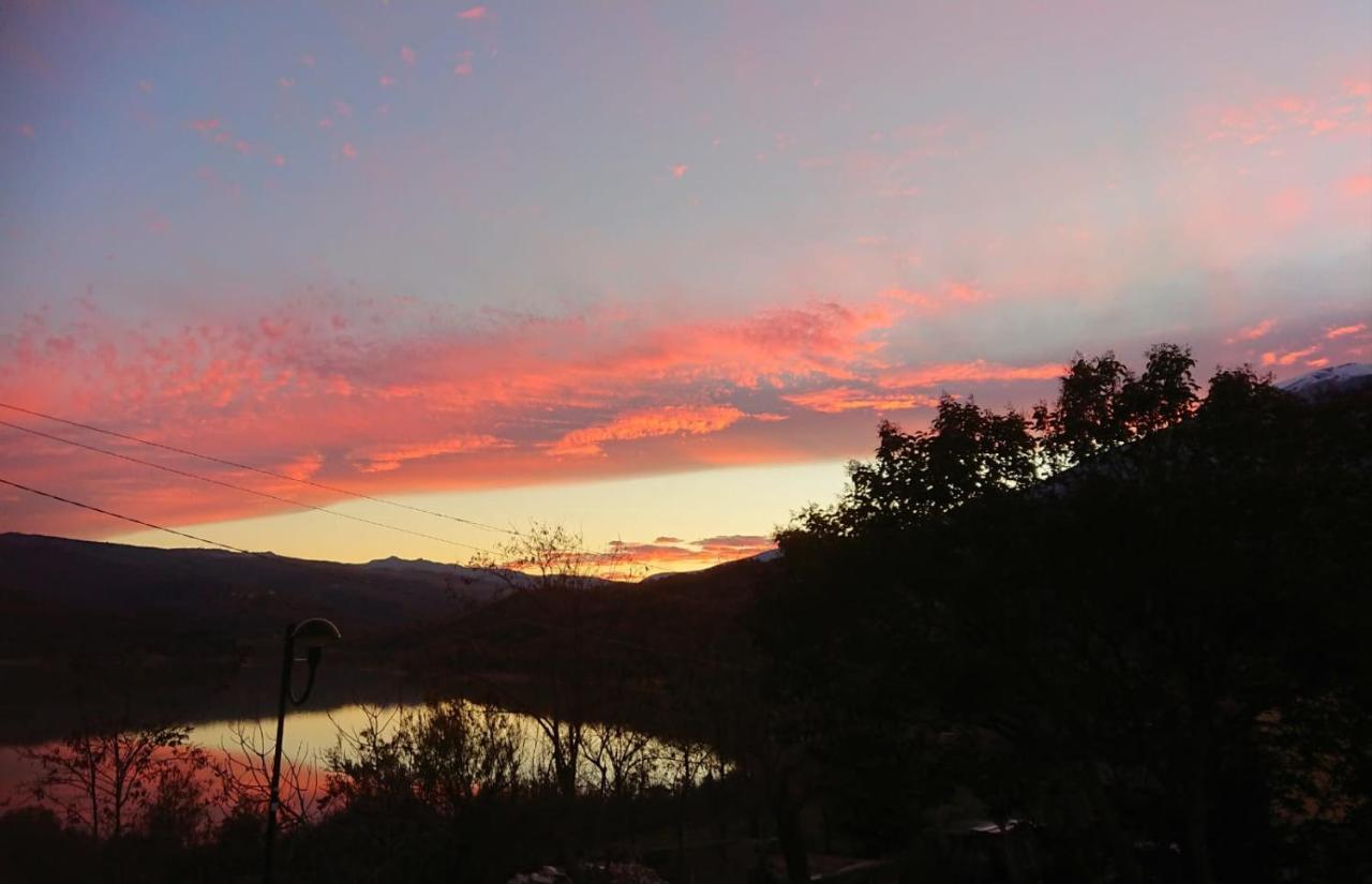Lake Retreat - Maiella Apartment - Beautiful Lake And Mountain Views Casoli  Buitenkant foto